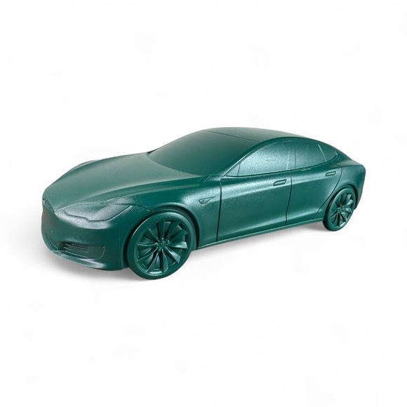 Tesla Model S Plastic Injection Mold Model Car  Green - Picture 1 of 11